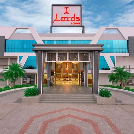 Lords Eco Inn Morbi Exteriér fotografie