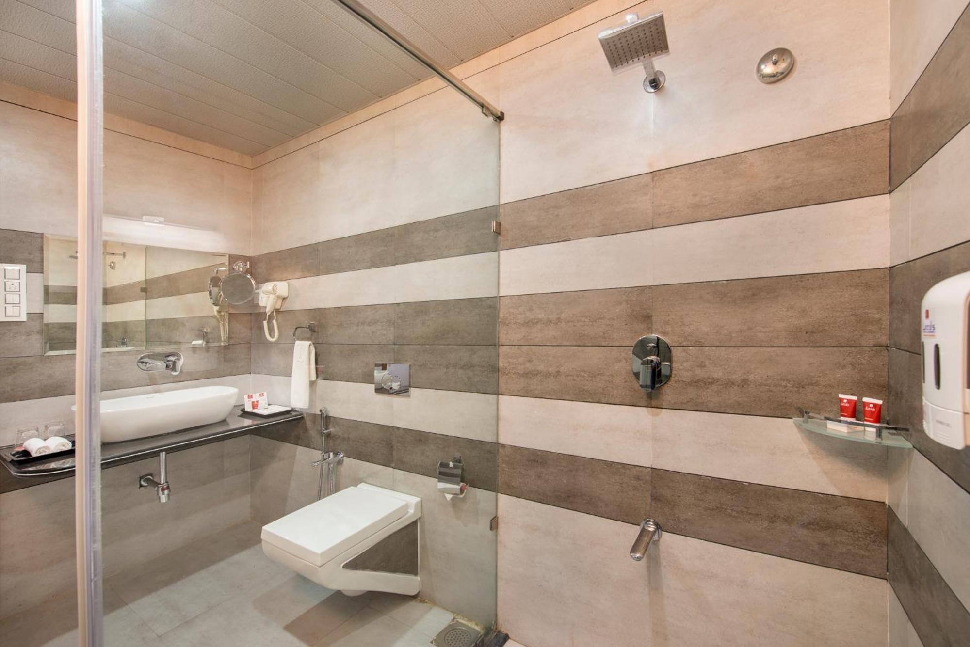 Lords Eco Inn Morbi Pokoj fotografie