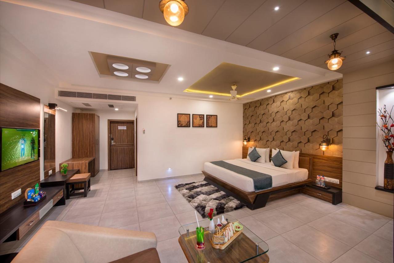 Lords Eco Inn Morbi Exteriér fotografie