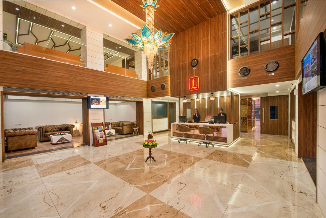Lords Eco Inn Morbi Exteriér fotografie