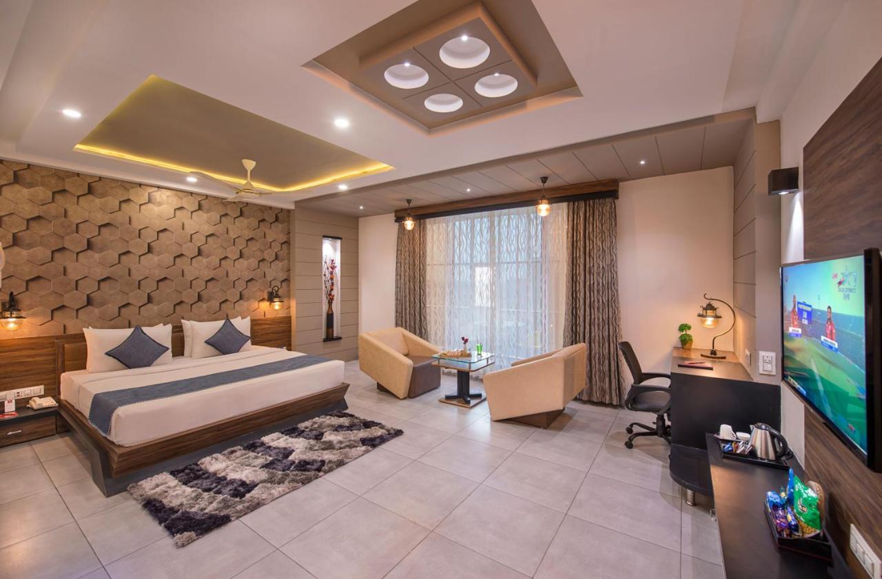 Lords Eco Inn Morbi Exteriér fotografie