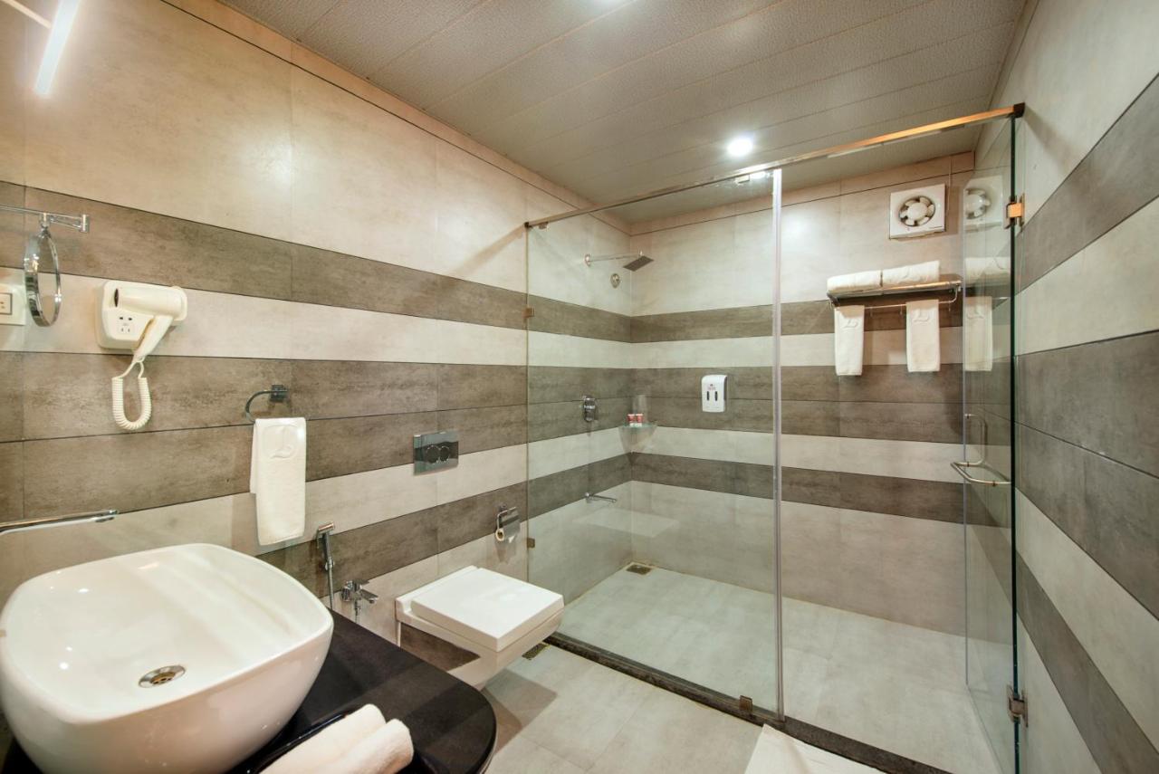 Lords Eco Inn Morbi Exteriér fotografie